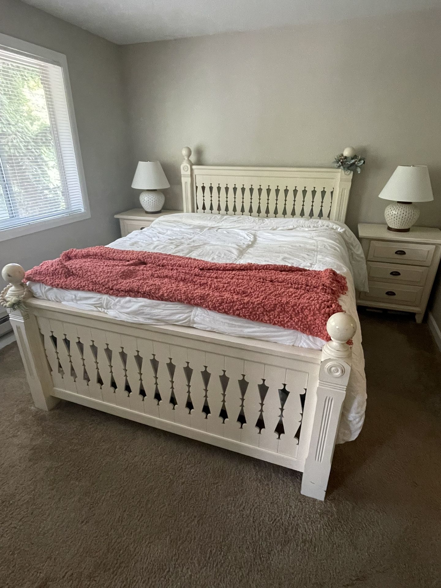 Bedroom Set-Queen
