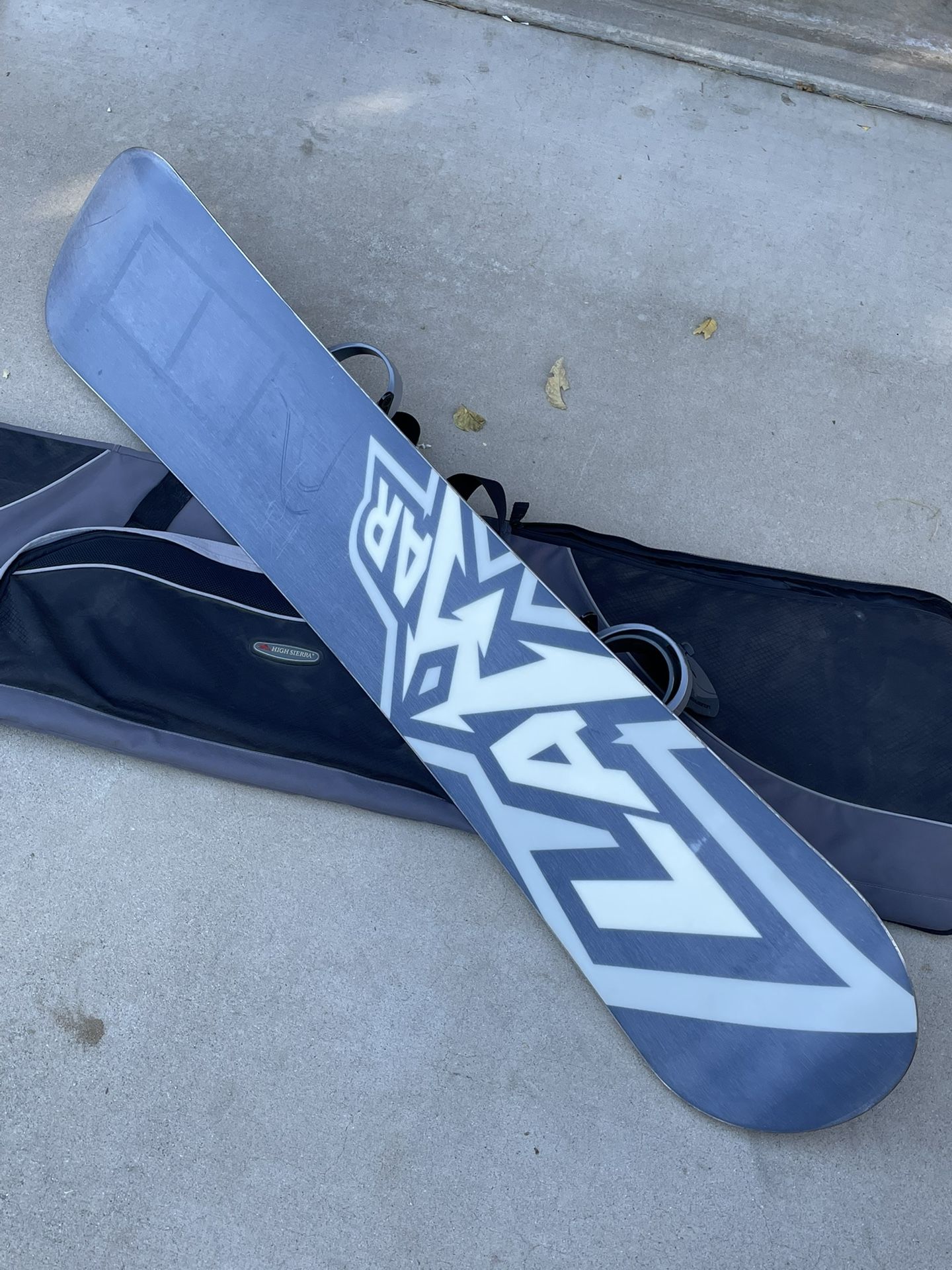 63 in. UNUSED Snowboard - Lamar