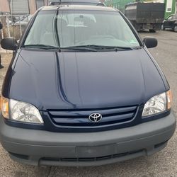 2003 Toyota Sienna