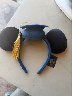 New Disney Parks Mickey Ears 2026 Graduation Mickey Ear Headband Tassel Grad Cap