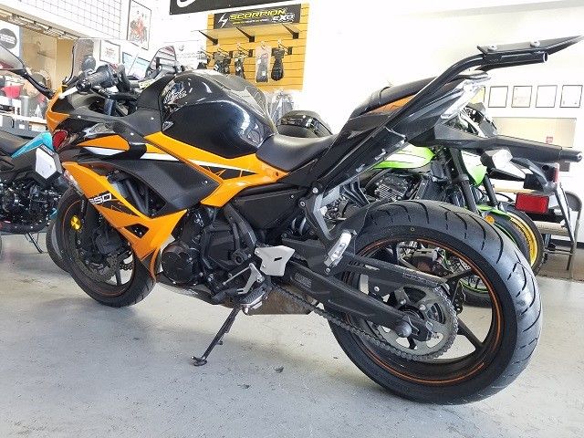 2019 KAWASAKI EX650 ABS
Clean Title Motorcycle 9154 Miles