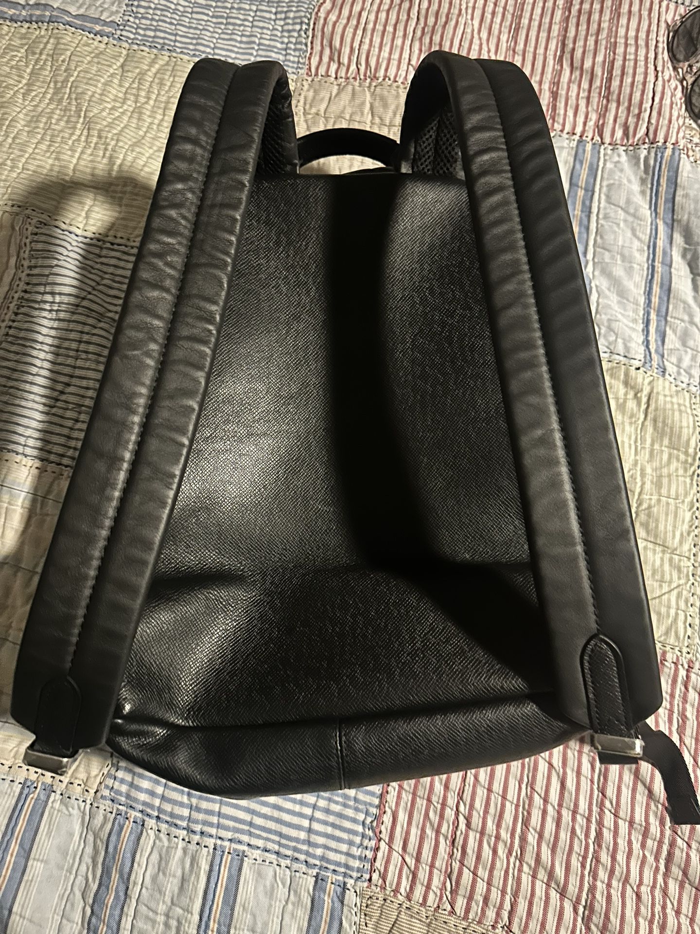 Louis Vuitton Monogram Pastel Noir Discovery PM Backpack for Sale in  Huntington Park, CA - OfferUp
