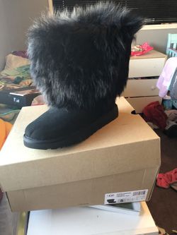 Size 5 ladies ugg boots