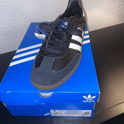 New Adidas Sambas Black