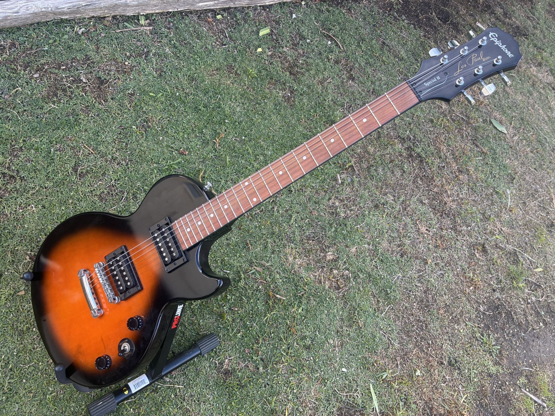 Epiphone Les Paul Special II guitar