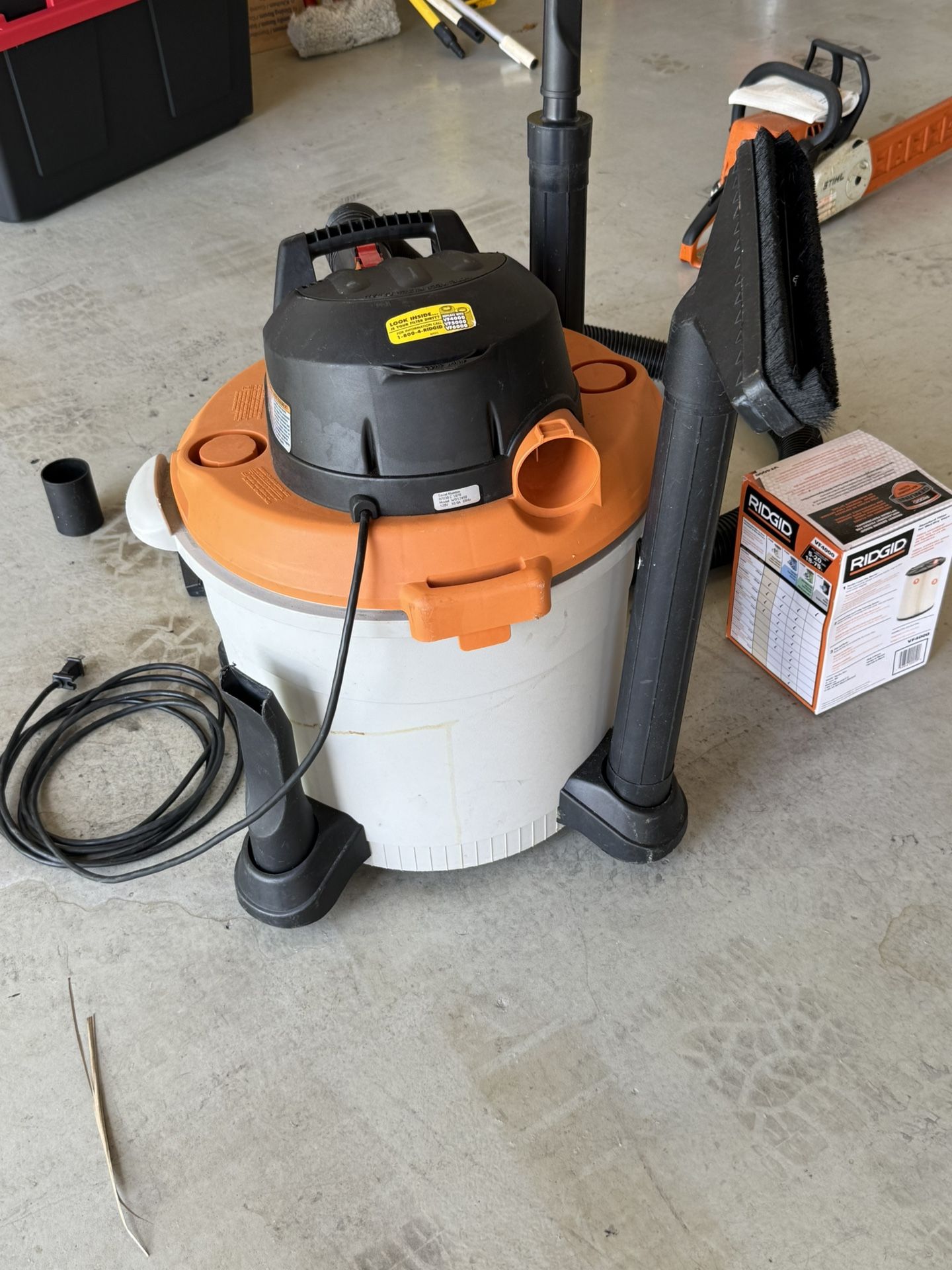 Rigid Shop Vac And Accessories