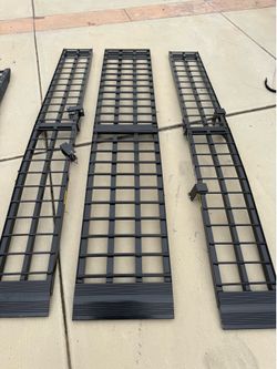 UTV bike ramp like new