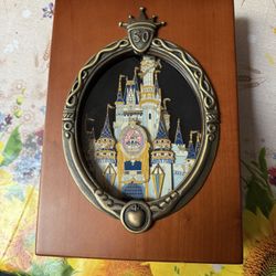 Disney Jumbo Pin 