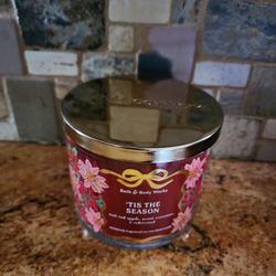 Bath & Body Works Candle