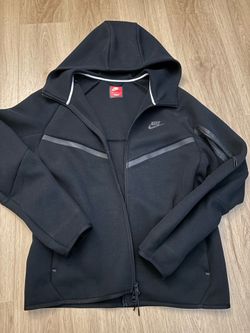 Nike tech