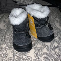 Size 6 Toddler Winter Boots