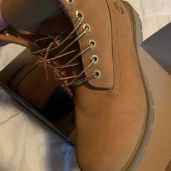 timberland boots size 10.5