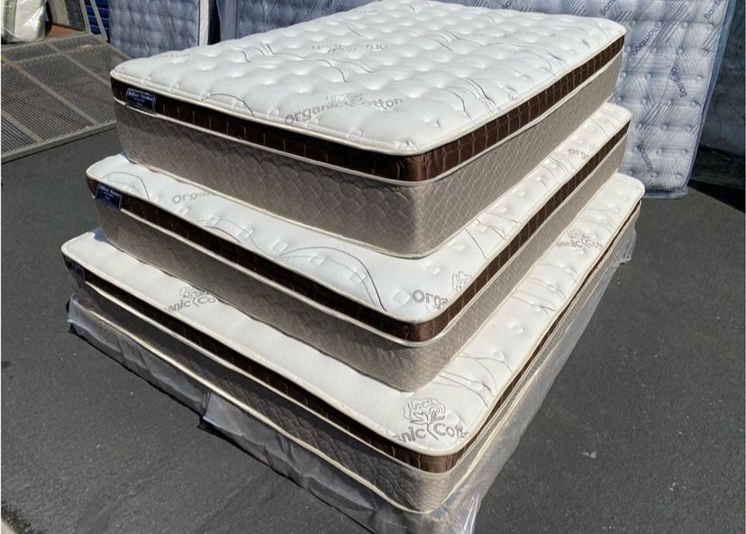 Queen Organic Cloud Edition Europillow Top 12inch Matres!!