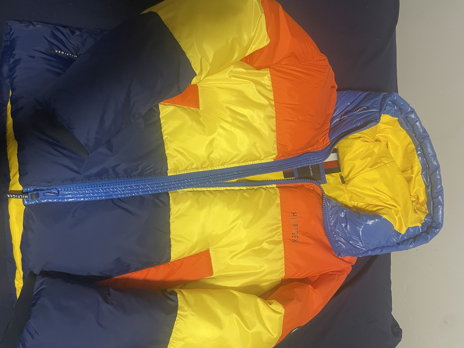 Tommy Hilfiger Colorblock Puffer Jacket