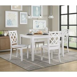 Brand new white dining set (Table: 36 x 48 x 30.5H, Chair: 18 x 20.5 x 36H)