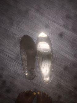 Bandolino sparkly mini heel