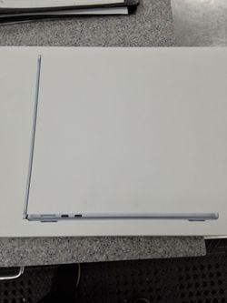 APPLE A3240 MacBook Air 256 GB 16 RAM M4