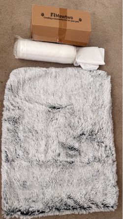 Mewtwo Fluffy Pet Bed