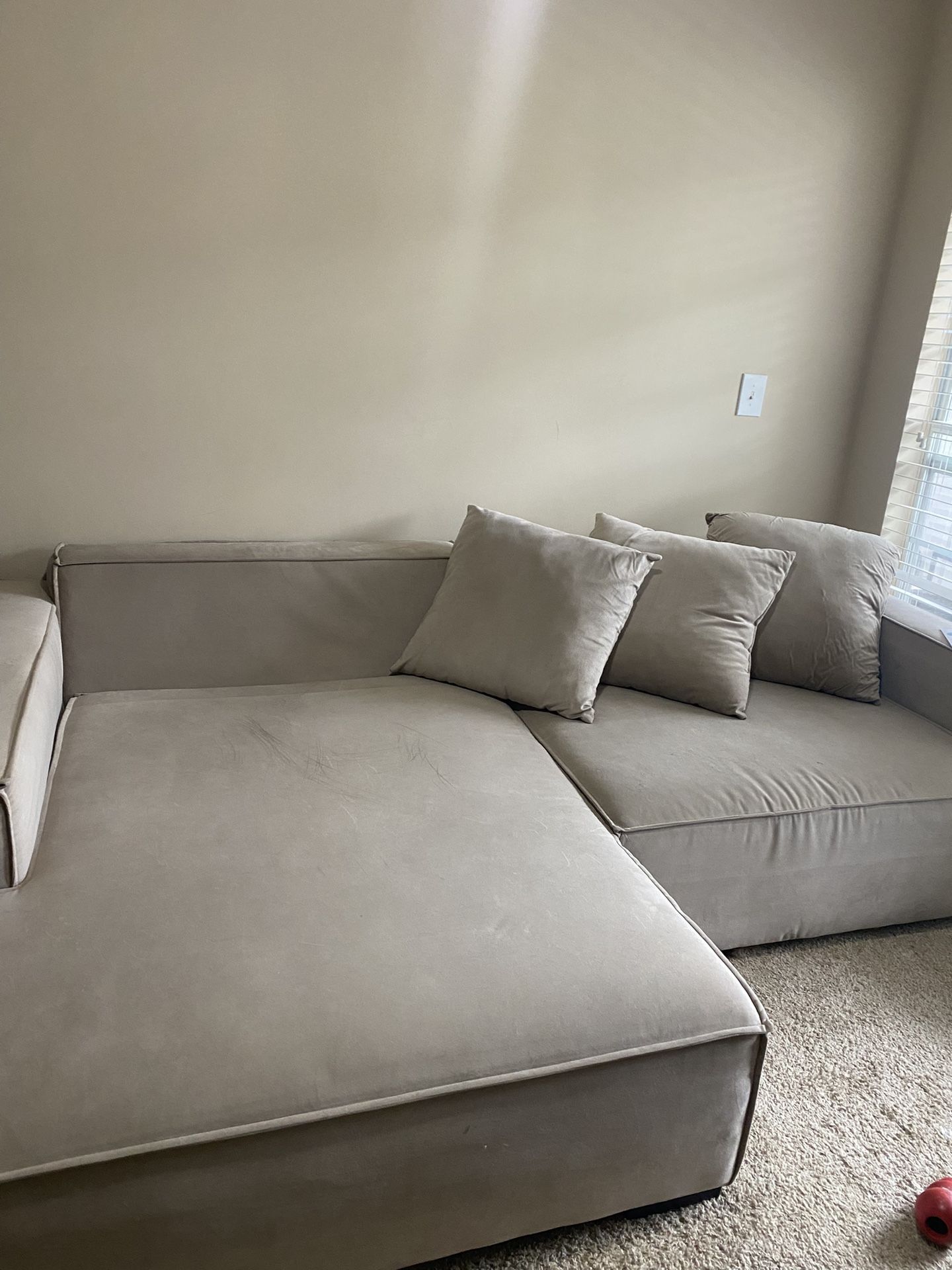 BIG BEIGE COMFY SECTIONAL