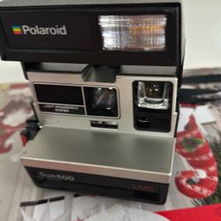 Polaroid 600
