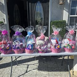 Hello Kitty  Easter Baskets 