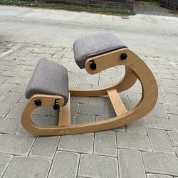 NYPOT Ergonomic Kneeling Chair