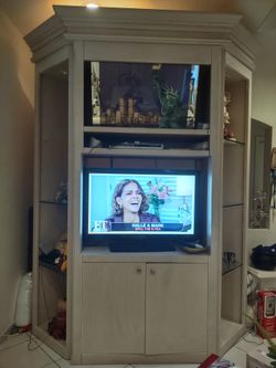 Corner Wall Unit