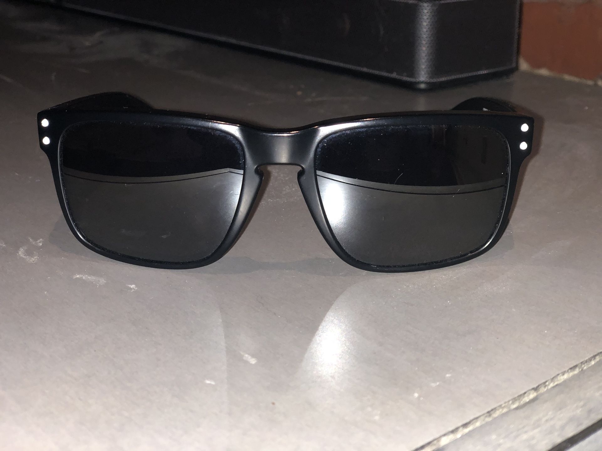 Holbrook Oakley sunglasses