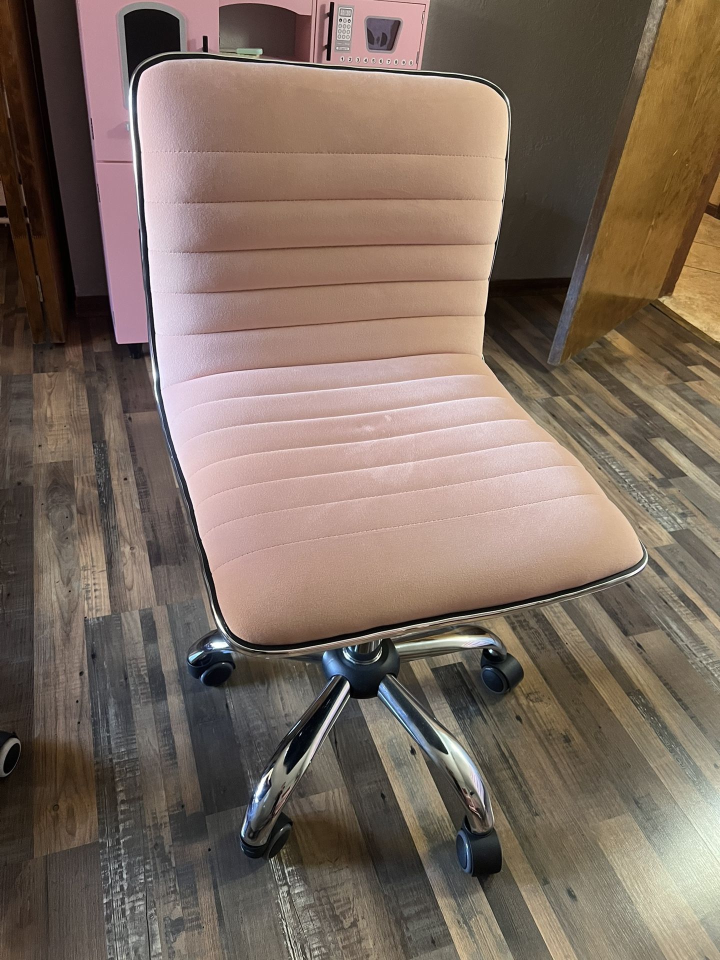 Rolling Chairs