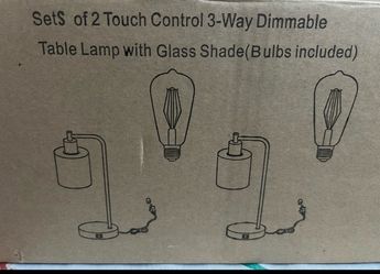 Lamp/light with charging port