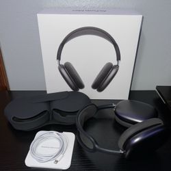 Black AirPod Pro Max 