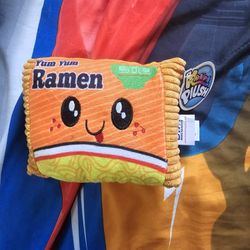 Yum Yum Ramen Plushie