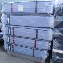 Sealy Mattress For Sale.   Sealy Posturepedic Pro  14" Firm Queen Mattress 