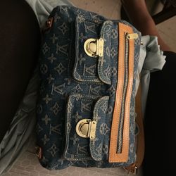 Louis Vuitton Purse