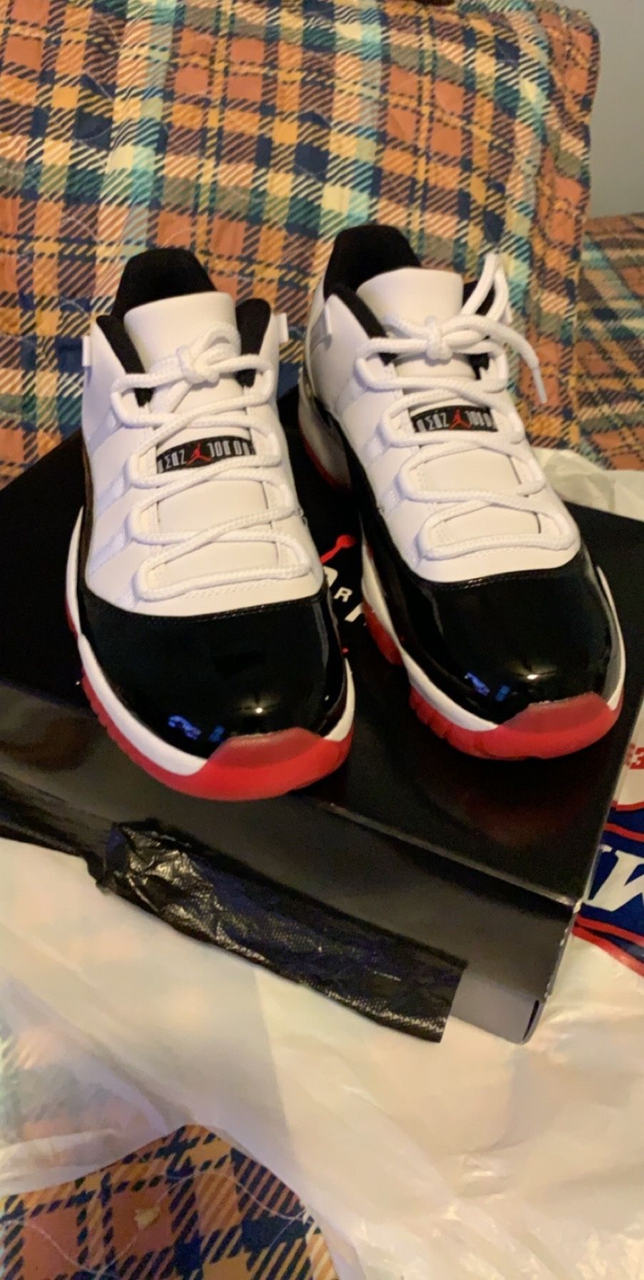 Jordan 11 bred low size 10