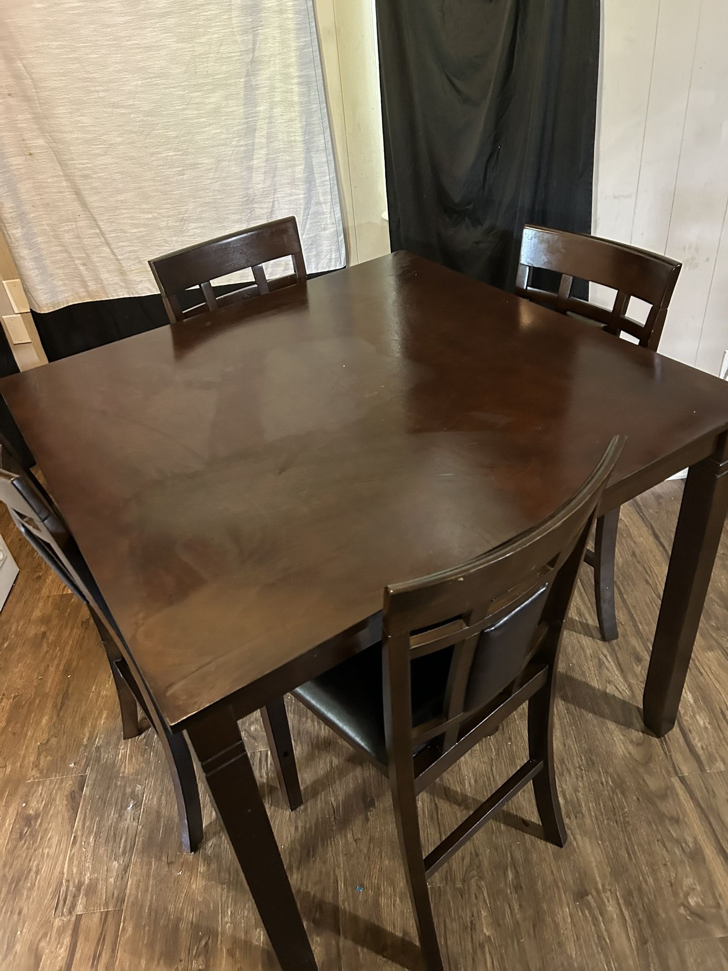Full House Furniture