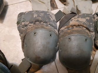 Army knee pads