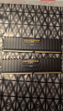 16GB (2x8GB) Corsair Vengeance LPX DDR4 RAM 3200MHz CL16