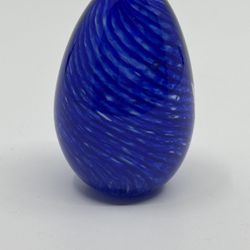 1988 Signed MSH Mt. Saint Helens Ash Blue Swirl Art Glass Egg Paperweight