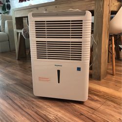 Dehumidifier 