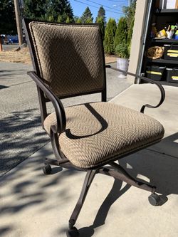 4-Patio chair with wheels