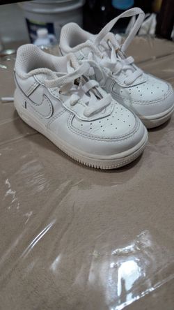 Toddler Air Force 1 size 6C
