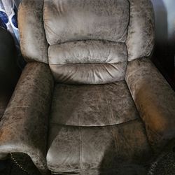 Heavy Duty Soft Leather Recliner