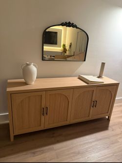 Sideboard light wood cabinet