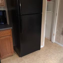 Refrigerator For Sale