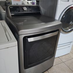 L.G GAS DRYER EVERYTHING GOOD 