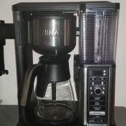NINJA SPECIALTY COFFEE MAKER. NEW