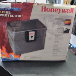 Waterproof Fire Protector Honeywell (824150-2)
