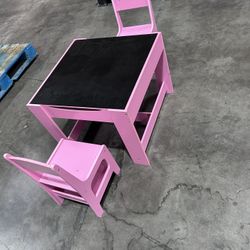 Small Pink Table 2 Chairs