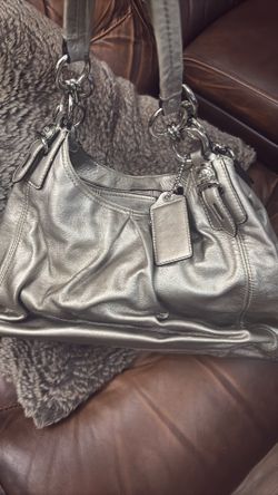 $5 coach purse 👜 used